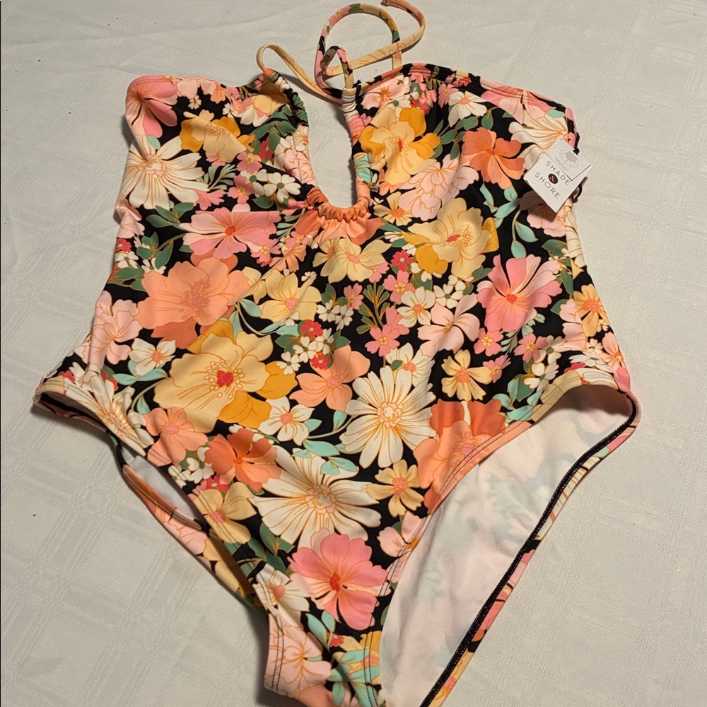 Shade & Shore Floral Womans SZ 16 One Piece Swimsuit - Black and Pink NWT